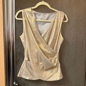 Women’s holiday top